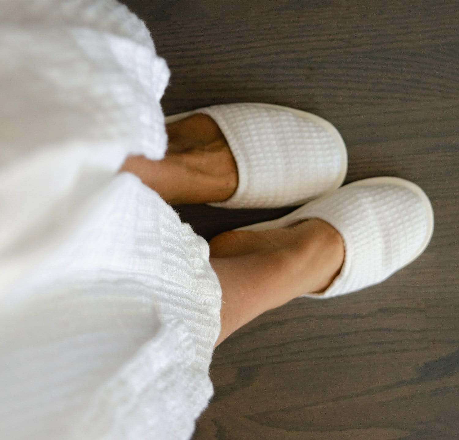 waffle-linen-spa-slippers-white_2000x
