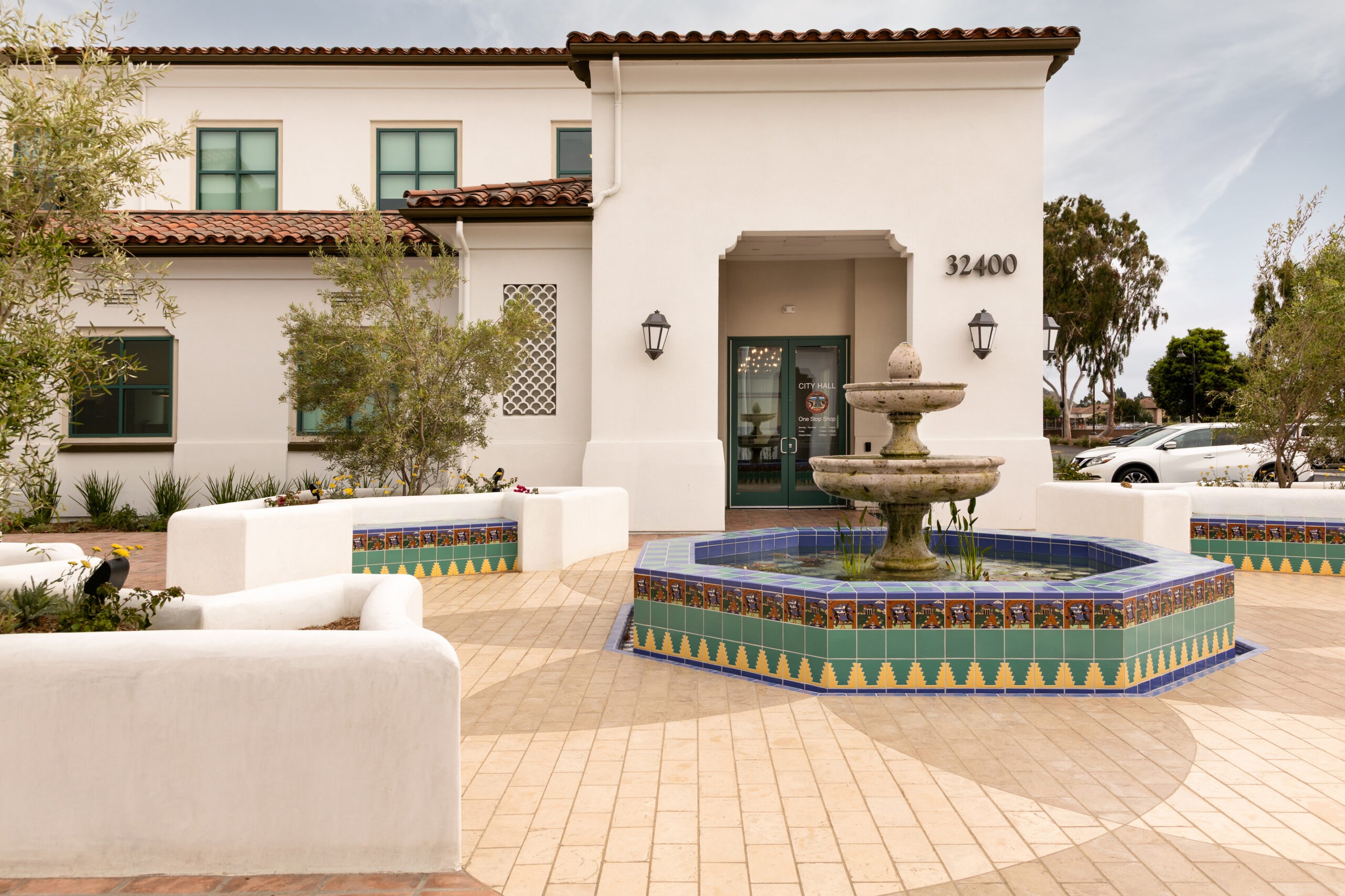 san juan capistrano-city hall fountain-deco-t2-343-studio-lake tahoe-kale-pure white-roman-paver-hacienda-limestone-05